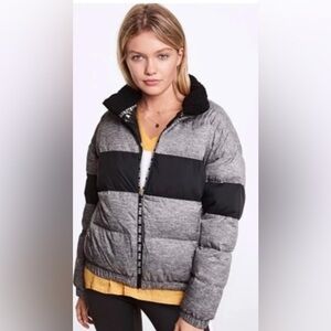 PINK Victoria's Secret Puffer Jacket
Size Large Gray Black Colorblock Size XS